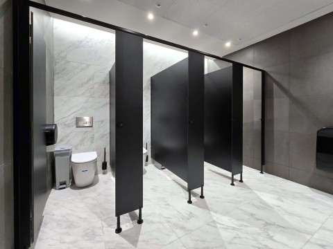 Mamparas de oficina - mamparas-de-oficina-1-cabinas-sanitarias-fenolicas