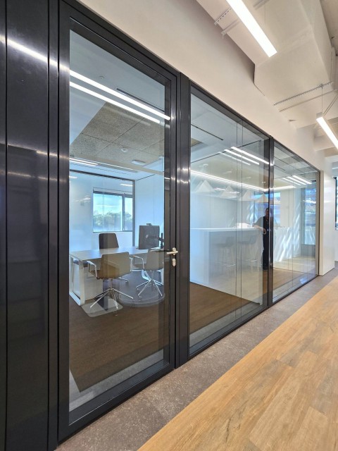 Mamparas de oficina - mamparas-de-oficina-56-vertebria-ast-2-plus