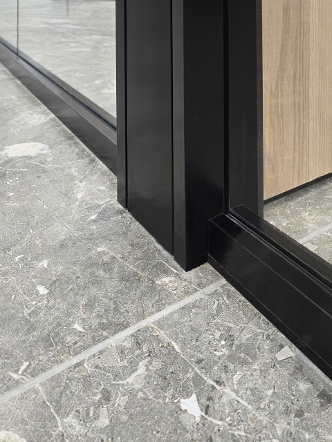 Mamparas de oficina - 5 IFEMA